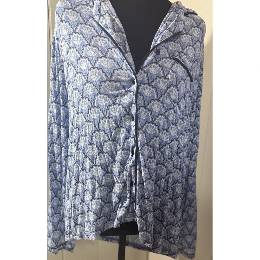 Mary Square Women's Large Blue Shell Print 2 Piece Pajama Set Viscose
